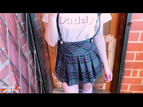 ❤️ Scolara Succhia u so cazzo profondamente è scopa invece di classi. Video sessu à noi ﹏
